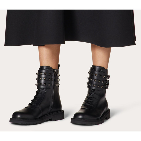 Valentino Rockstud Combat 20 Black Leather Stud Short Biker Ankle Flat Boot 36.5 - Picture 3 of 12